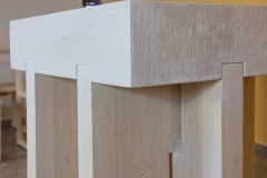 Schiltach, St. Johannes B., Seitenkapelle, Aufbau und Montage, Altar